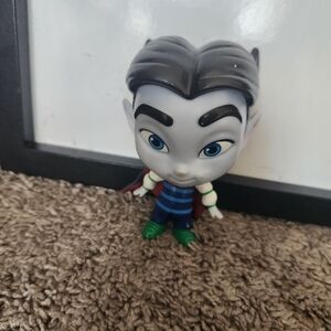 Netflix Super Monsters Drac Shadows Collectible 4-inch Figure Ages 3 and Up